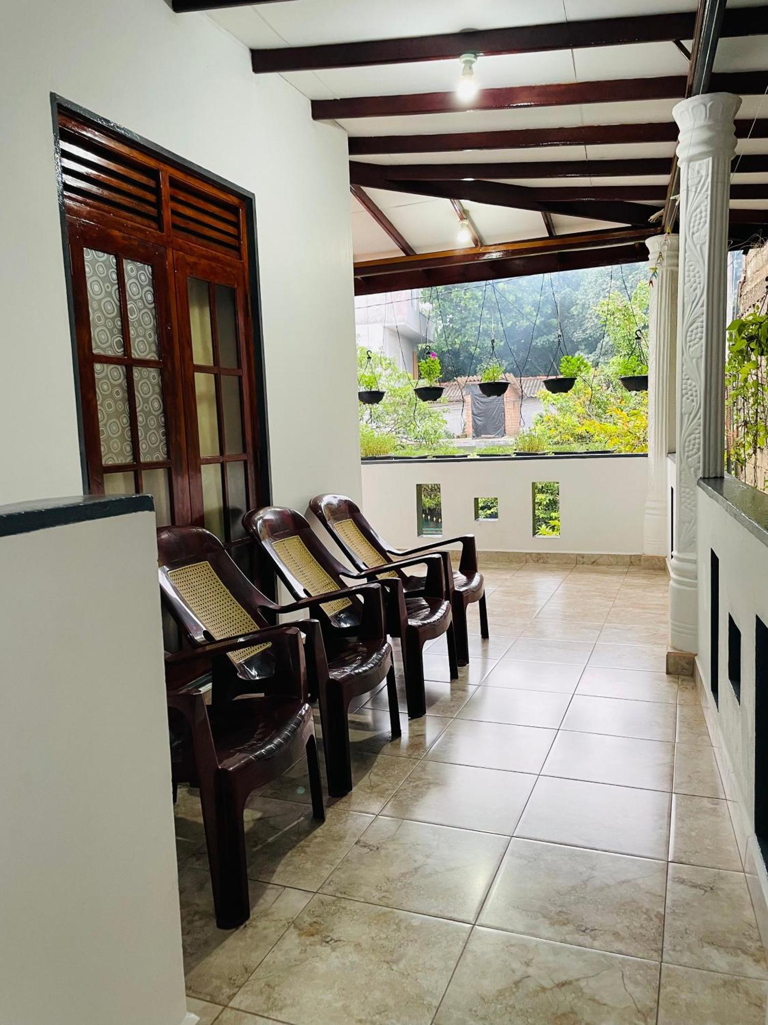 Kanthi Holiday Rest Homestay Mirissa Esterno foto